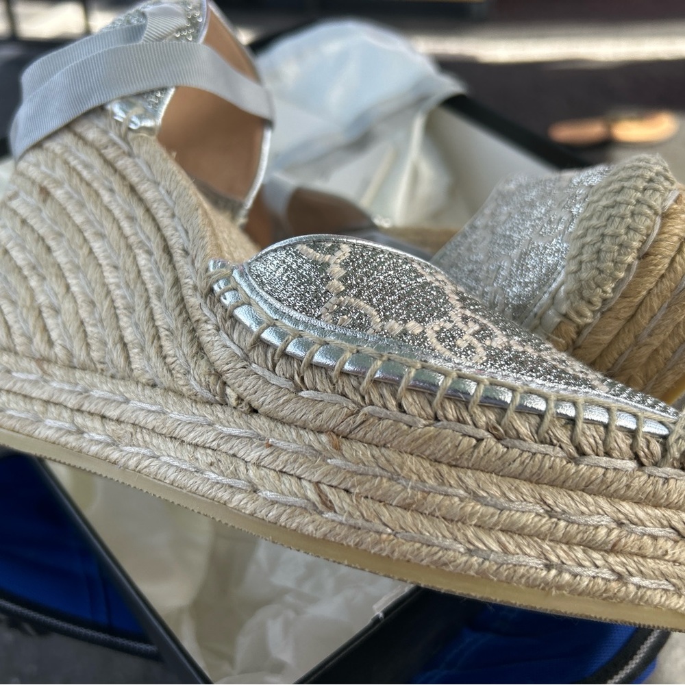 Gucci Silver Lace Espadrille Wedges with Ankle Ties size 7 - Picture 2 of 12